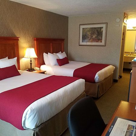 Best Western Plus Rivershore Hotel Oregon City Exterior photo