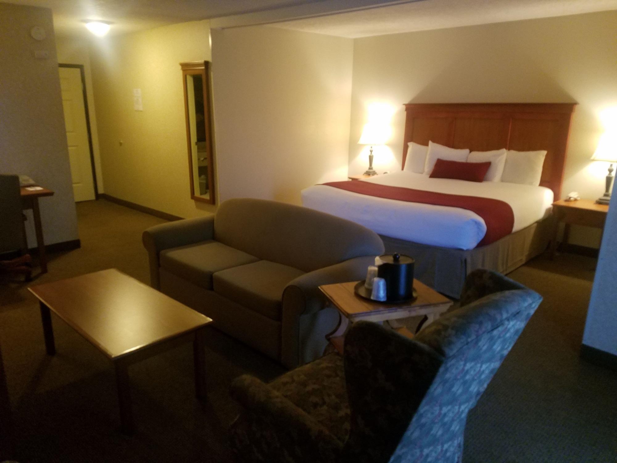 Best Western Plus Rivershore Hotel Oregon City Exterior photo