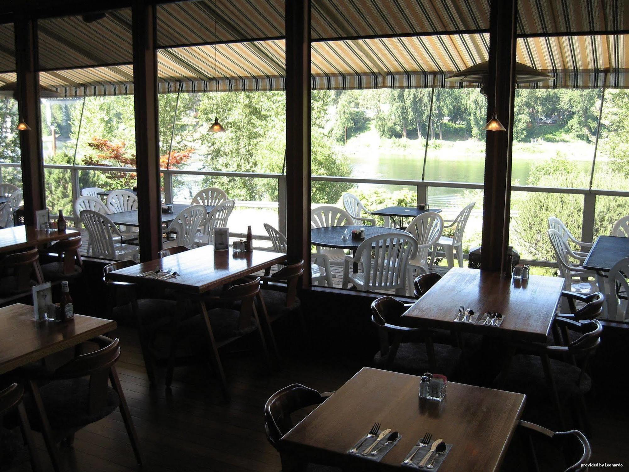 Best Western Plus Rivershore Hotel Oregon City Exterior photo